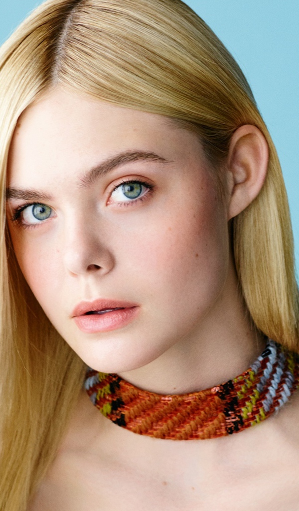 Молодая зеленоглазая актриса Эль Фэннинг 