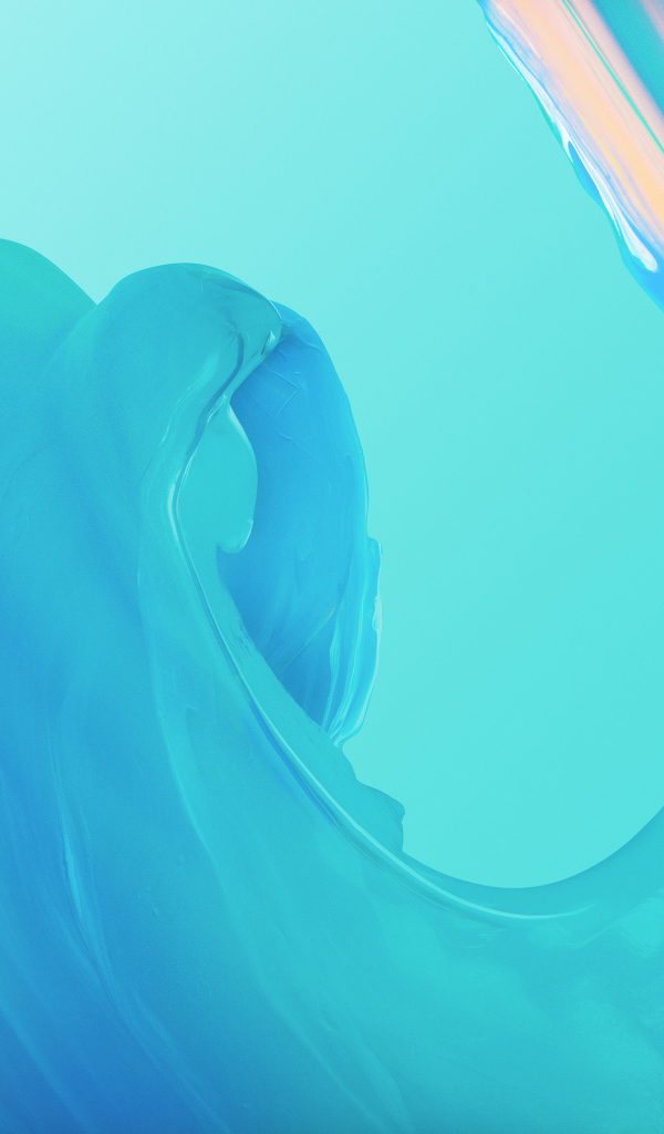 Разноцветные волны из краски на голубом фоне, абстракция