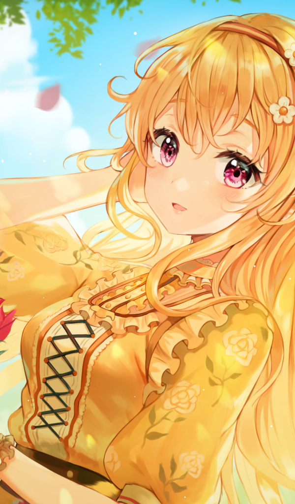 Красивая рыжеволосая девушка аниме с розой в руке