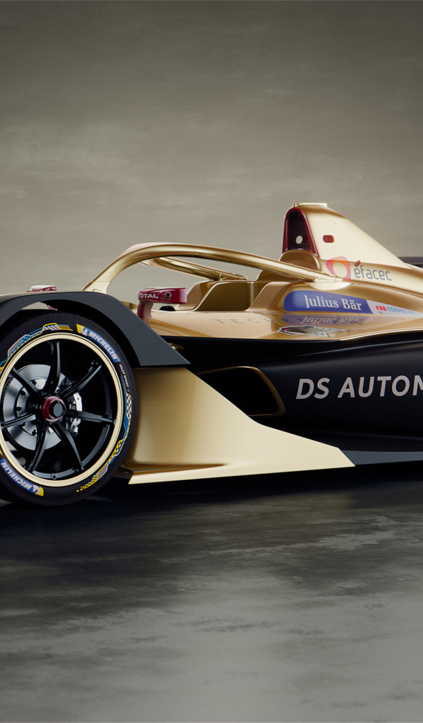 Гоночный автомобиль DS E-Tense FE 19 вид сбоку