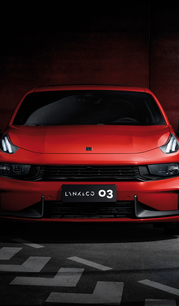 Красный автомобиль LYNK CO 03 2019 года