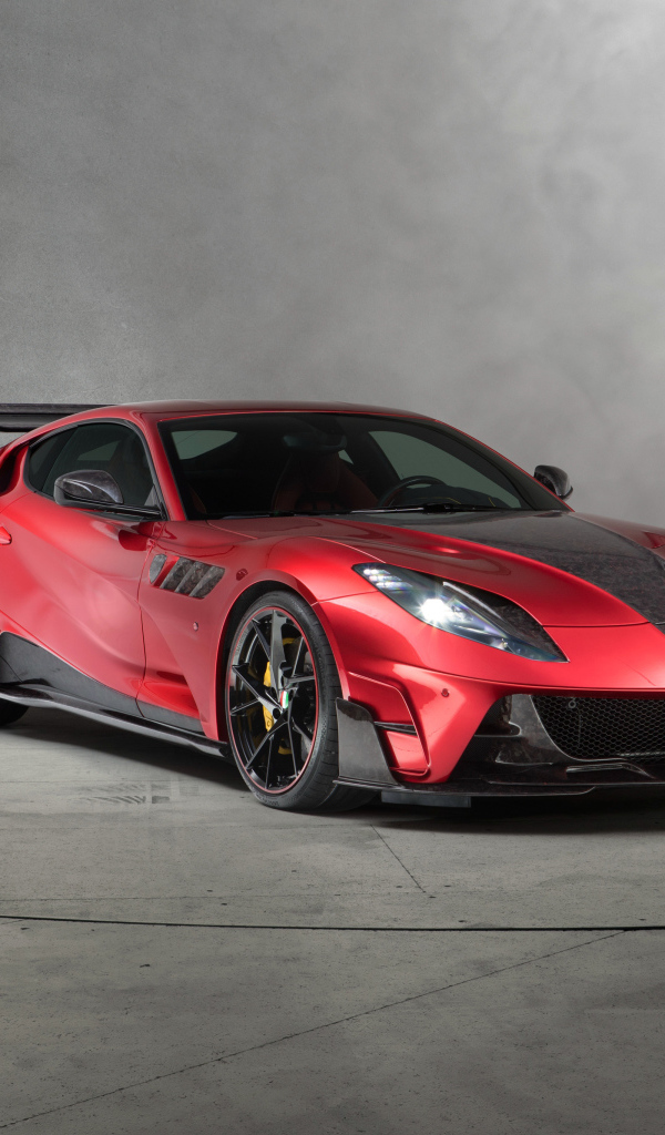 Красный быстрый автомобиль Mansory Stallone 2018 года