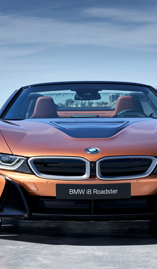 Автомобиль BMW I8 Roadster, 2018 вид спереди