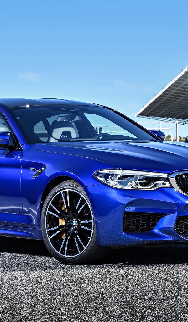 Новый автомобиль BMW M5, 2018 цвет синий металлик