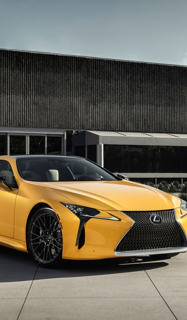 Желтый автомобиль Lexus LC 500 Inspiration Concept, 2019