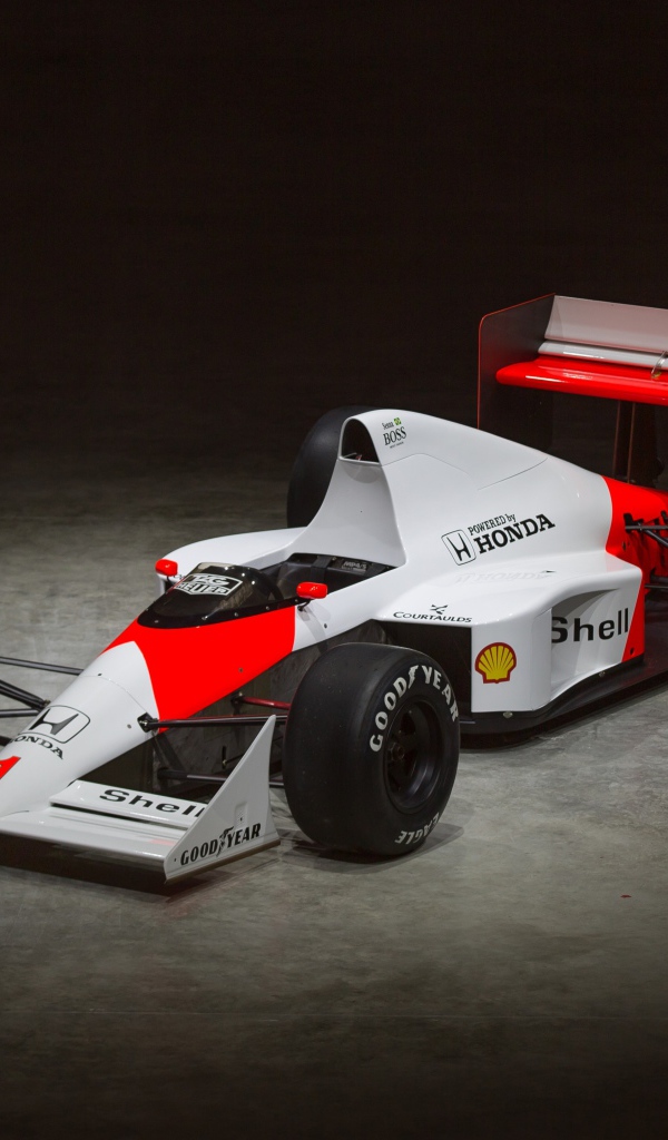 Гоночный автомобиль McLaren Senna P15, 2018