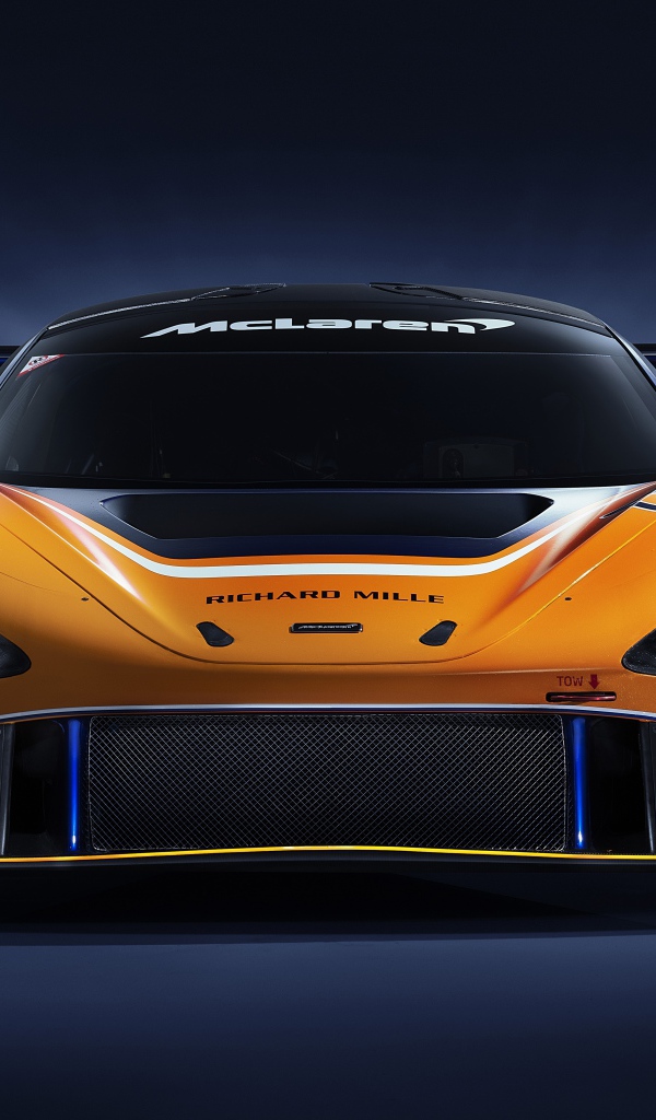 Спорткар McLaren 720S GT3, 2019 года вид спереди