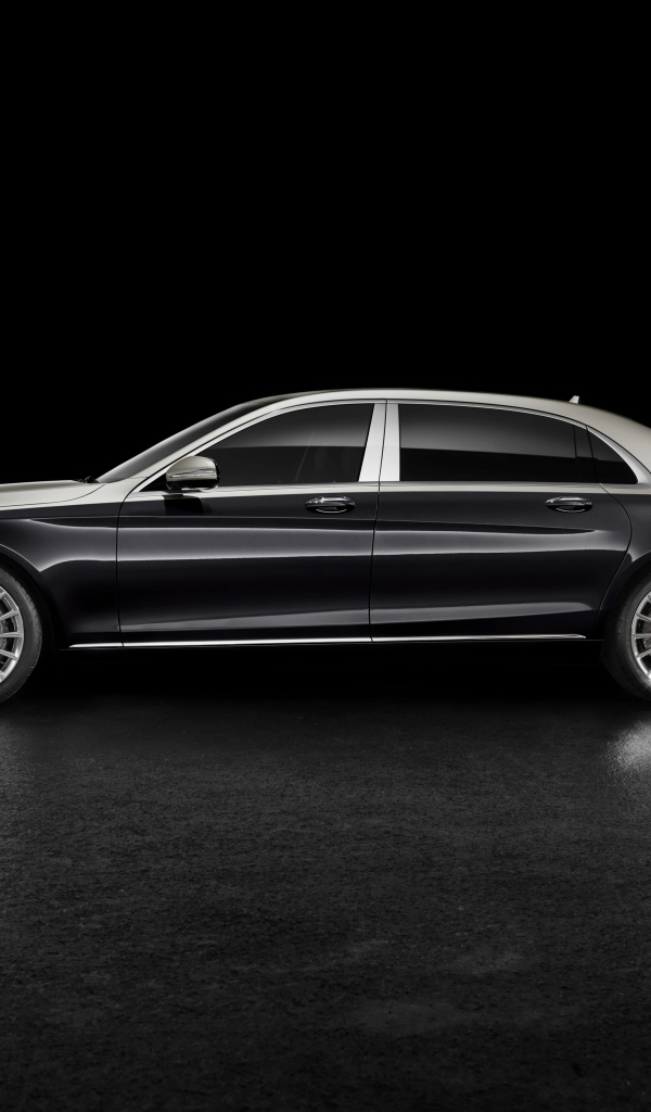 Black car Mercedes Benz Maybach S 560 2018 side view