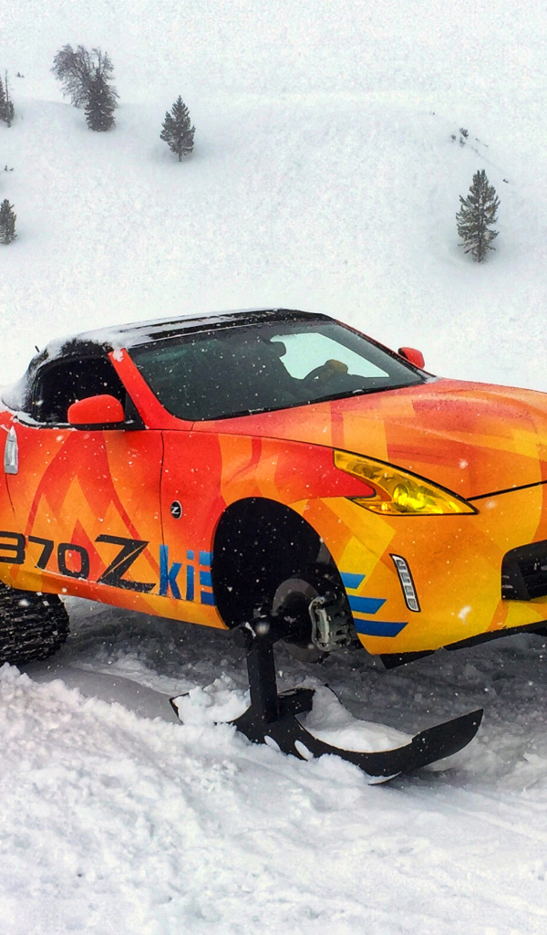 Автомобиль снегоход Nissan 370Zki, 2018