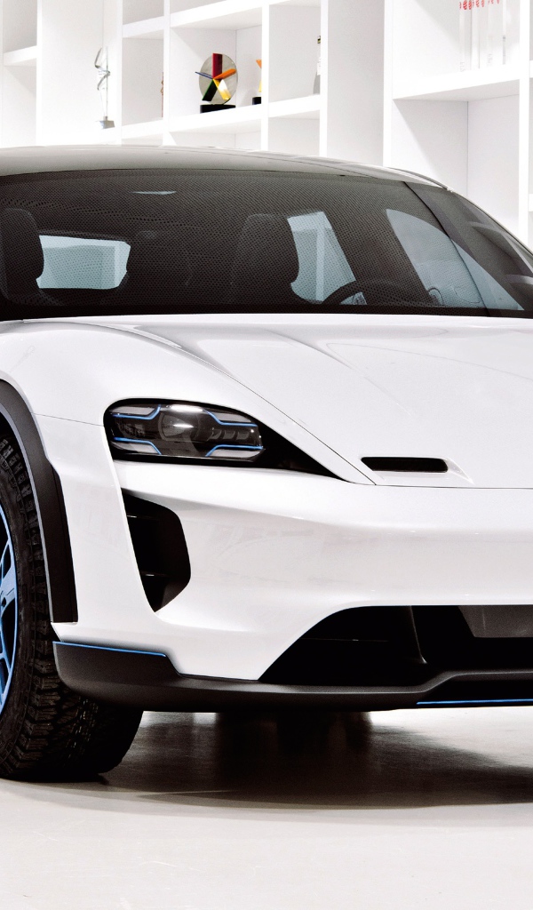 Белый автомобиль Porsche Mission E Cross Turismo, 2018,