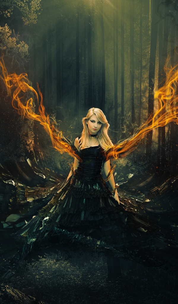 Фантастическая девушка в черном платье с огненными крыльями