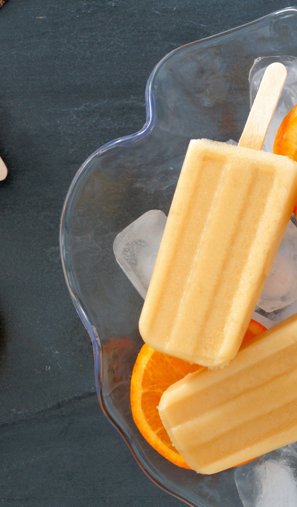Апельсиновое мороженое на палочке