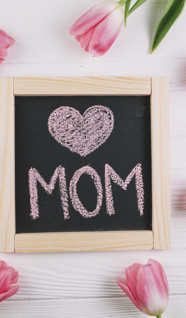 Розовые тюльпаны на день Матери 