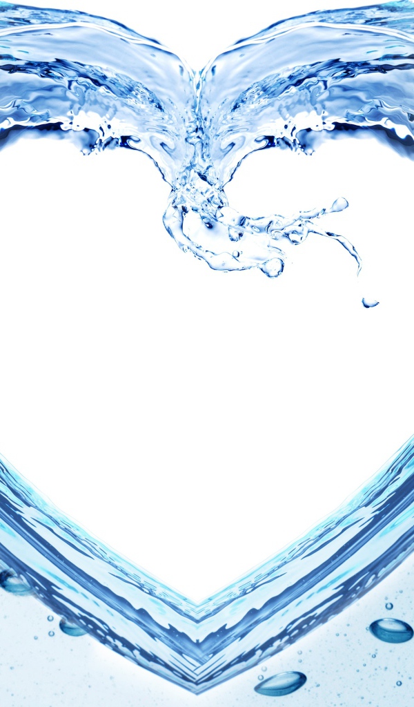 Сердце из воды на белом фоне