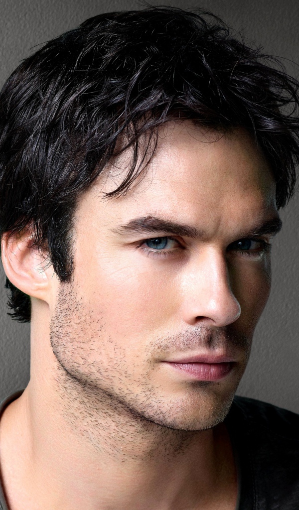 Красивый голубоглазый мужчина, актер Йен Сомерхолдер