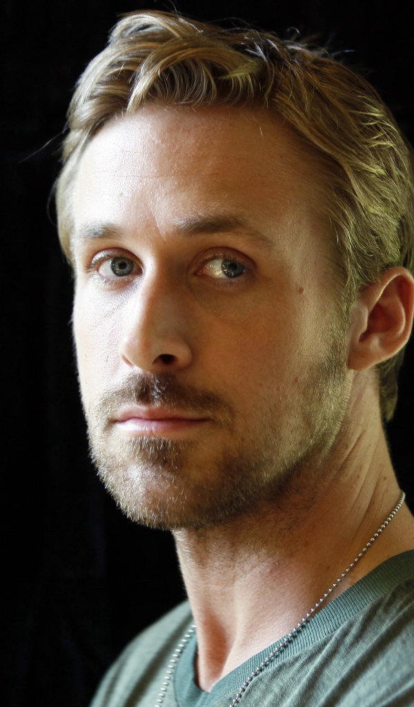 Красивый мужчина, популярный актер Райан Гослинг