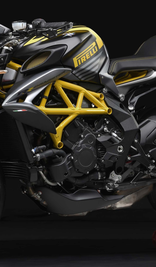 Спортивный мотоцикл Agusta Dragster 800 RR Pirelli 2018 года