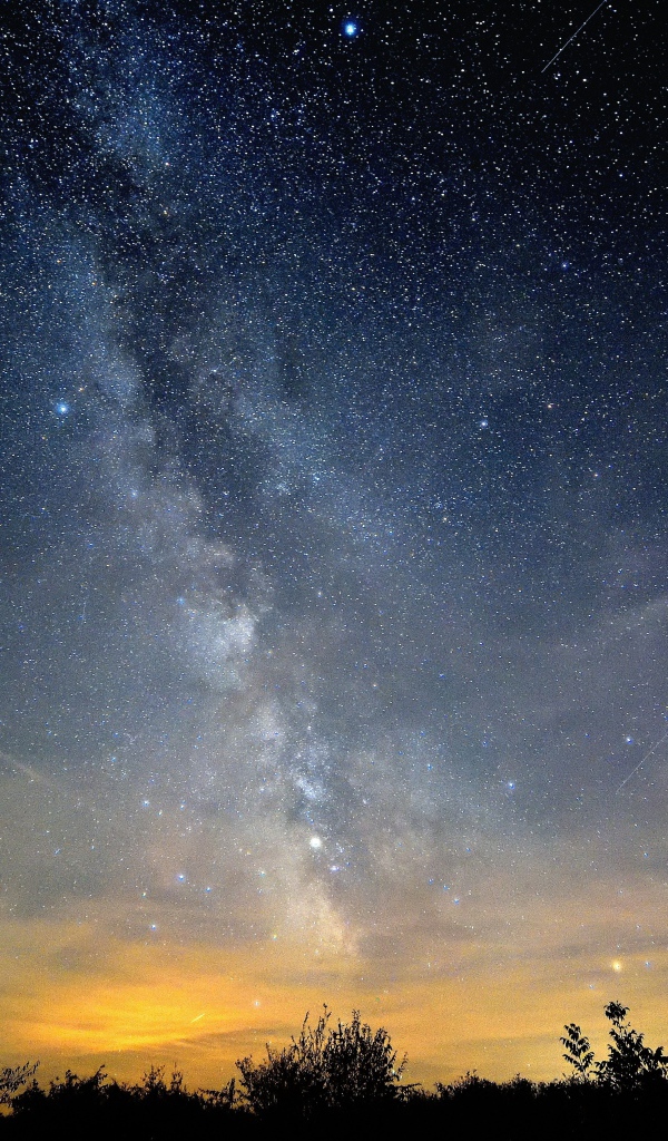 Млечный путь в красивом звездном небе ночью