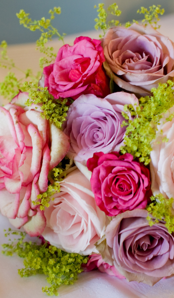 Красивый нежный букет роз 