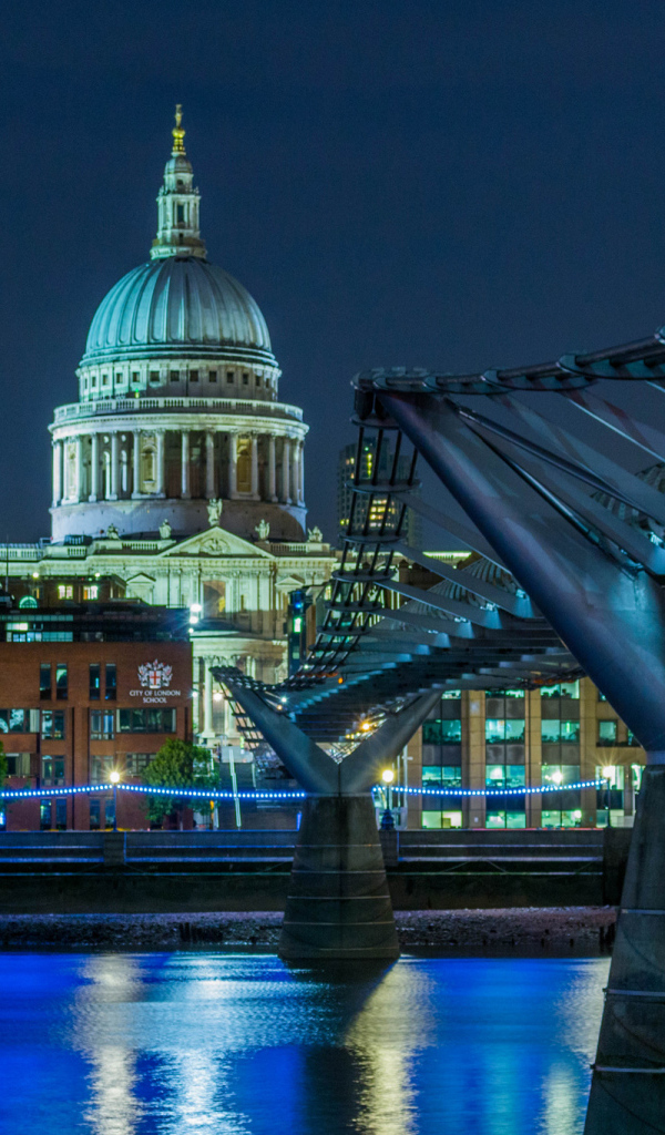 Собор Святого Павла у реки, Лондон. Англия