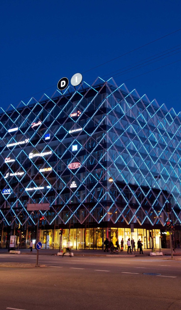 Красивое здание торгового центра города Копенгаген, Дания