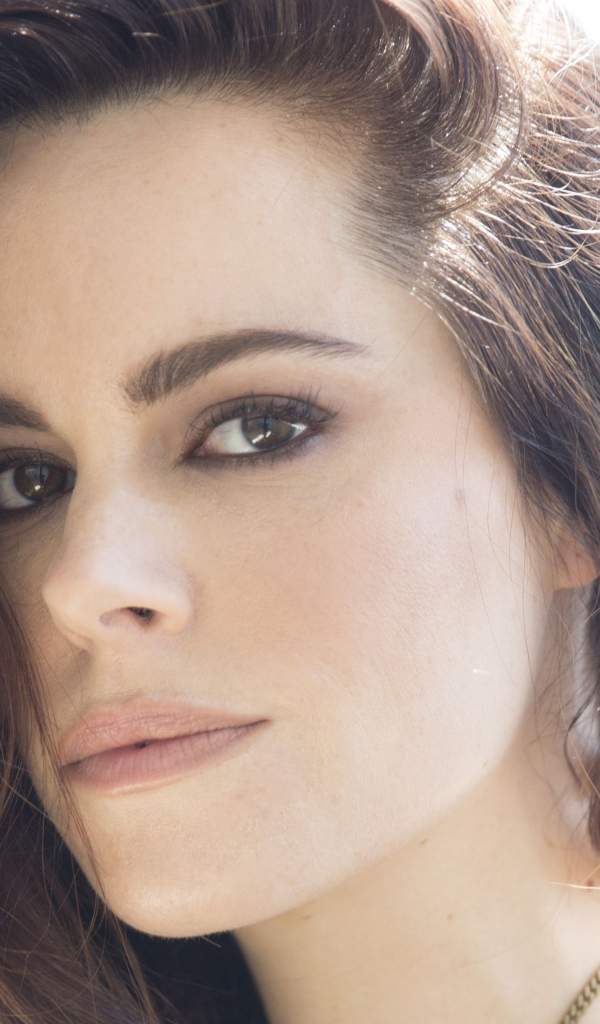 Канадская актриса Эмили Хэмпшир