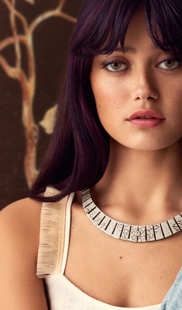 Английская актриса Элла Пернелл