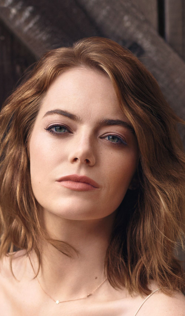 Нежная актриса Эмма Стоун