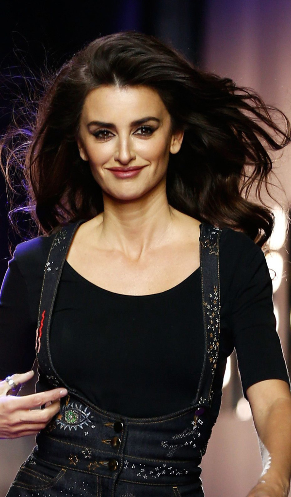 Популярная красивая актриса Пенелопа Крус