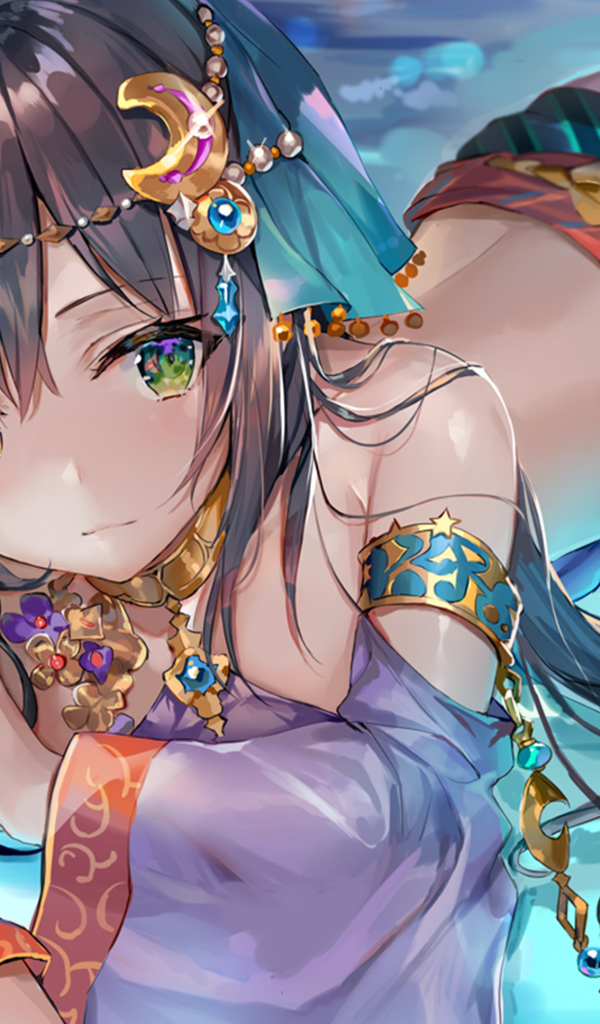 Красивая девушка аниме с украшениями на теле
