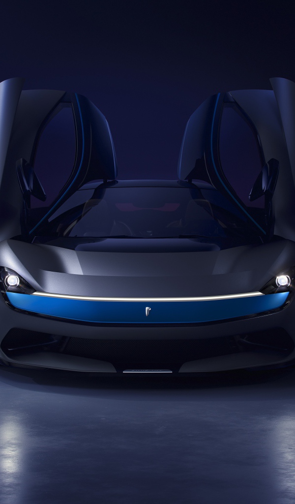 Автомобиль Pininfarina Battista 2019 года с открытыми дверями
