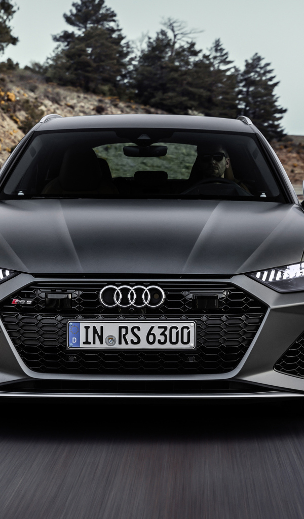 Автомобиль Audi RS 6 Avant 2019 года