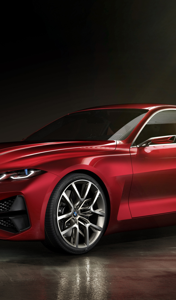 Красный автомобиль BMW Concept 4 2019 года 