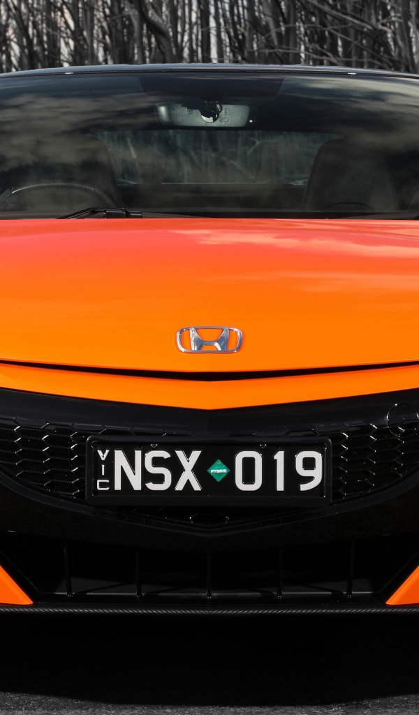 Оранжевый автомобиль Honda NSX 2019  вид спереди