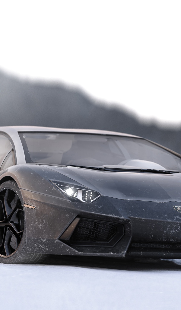 Серый спортивный автомобиль Lamborghini Aventador на снегу