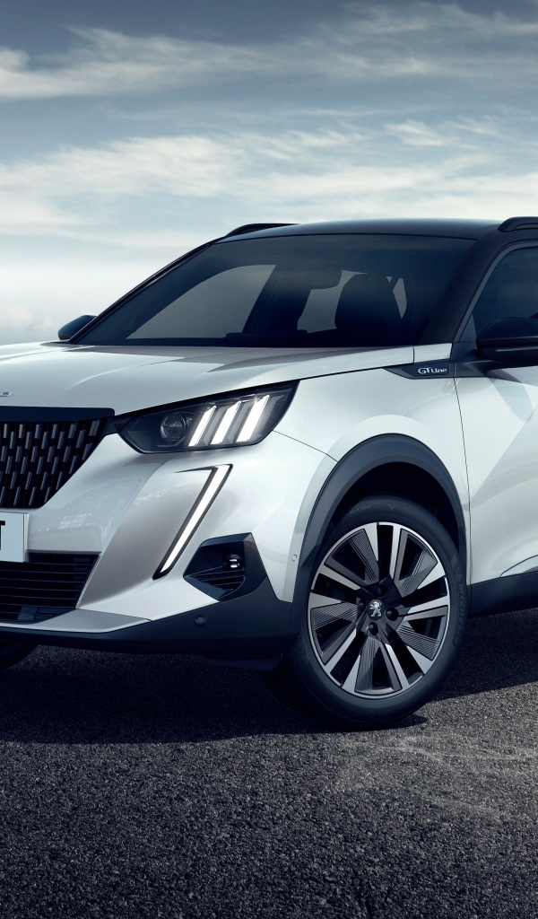 Стильный серебристый внедорожник Peugeot 2008 GT Line, 2019 года