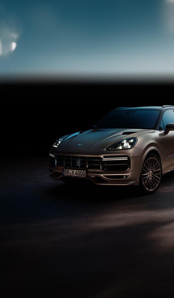 Коричневый внедорожник Porsche Cayenne Turbo, 2018 года