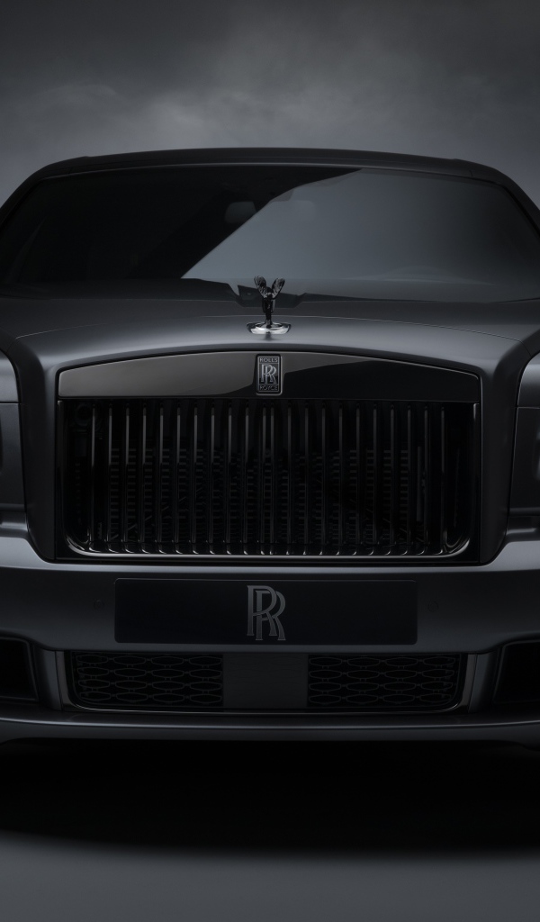 Автомобиль Rolls-Royce Ghost, 2019 года вид спереди