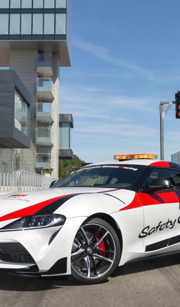 Автомобиль Toyota GR Supra Safety Car, 2019 года на улице