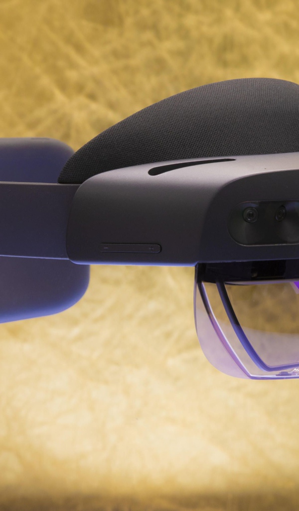 Очки виртуальной реальности Microsoft HoloLens 2, 2019 года