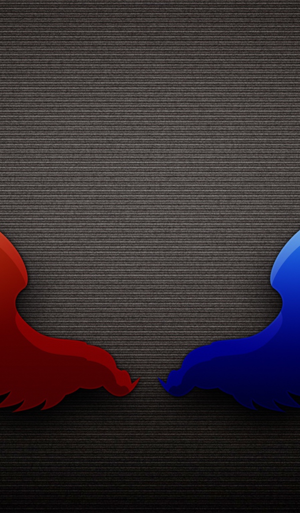 Разноцветные крылья на сером фоне