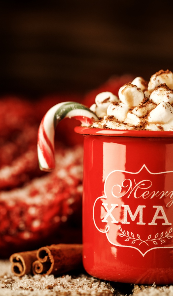 Чашка какао с маршмеллоу на Рождество 