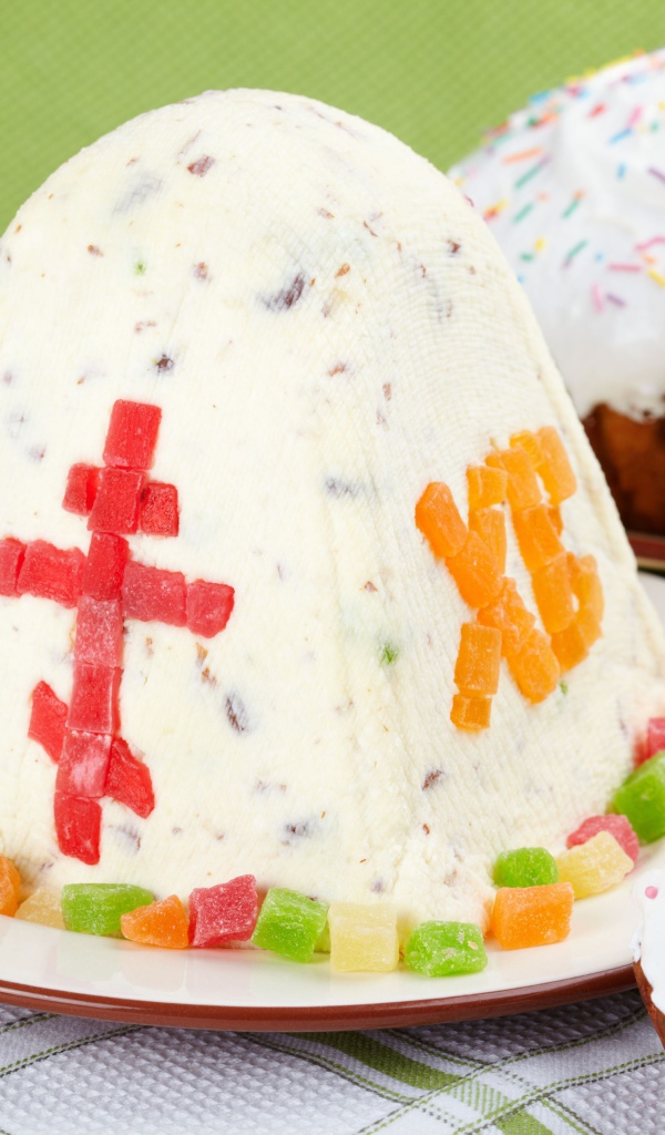 Сладкий творожный пасхальный кулич с цукатами к празднику Пасха