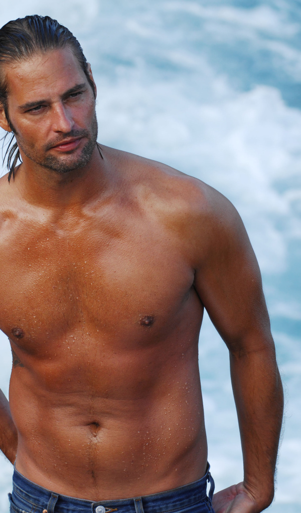 Красивый мужчина, актер Джош Холлоуэй