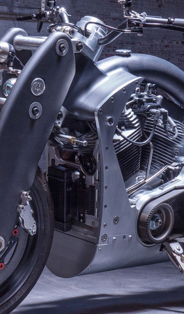 Большой серый мотоцикл Confederate B120 Wraith