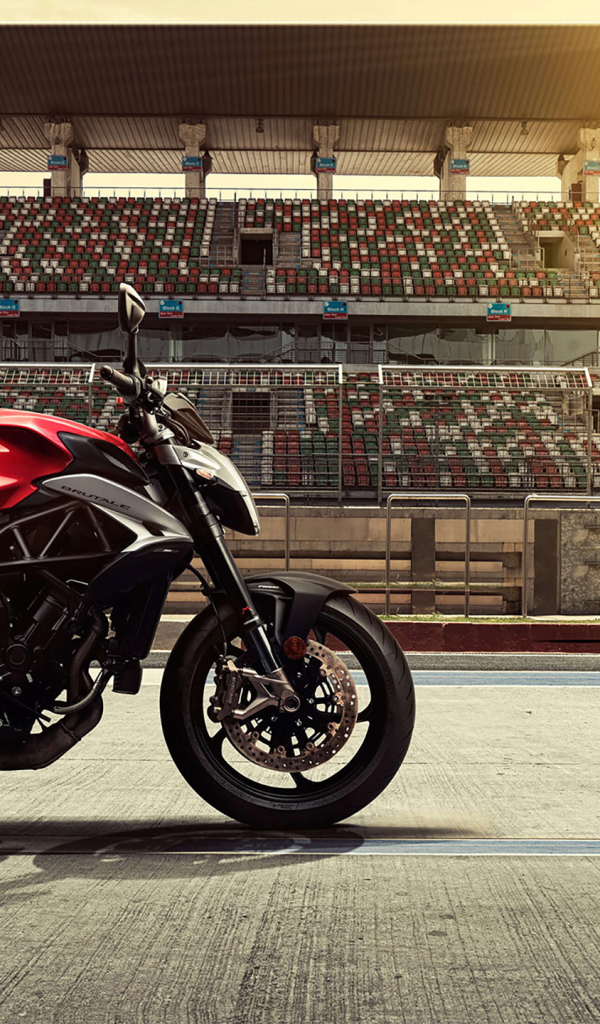 Гоночный мотоцикл MV Agusta Brutale