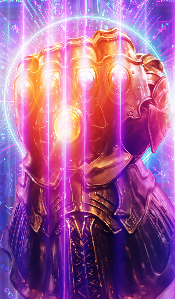 Перчатка Бесконечности крупным планом