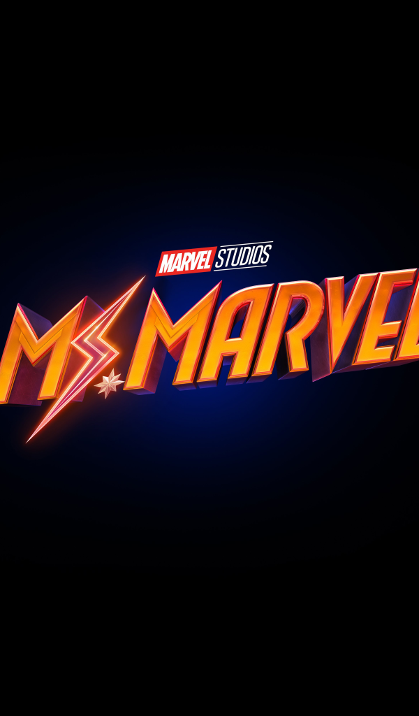 Постер комикса Мисс Марвел на черном фоне