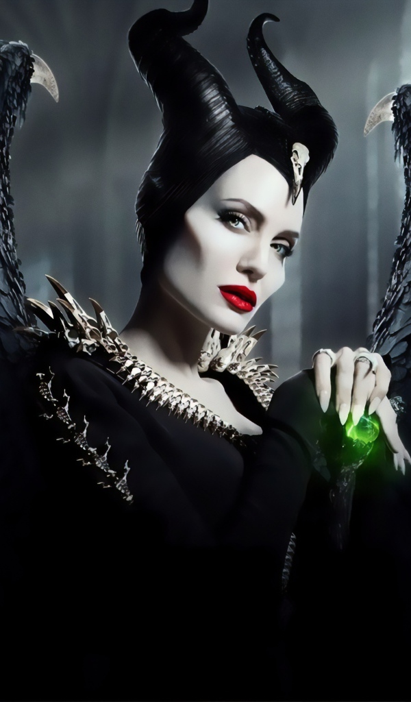 Постер нового фильма Малефисента 2, 2019 год