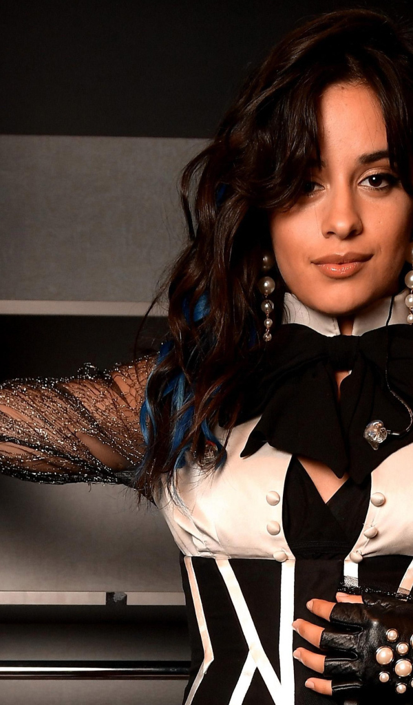 Популярная певица Камила Кабельо 